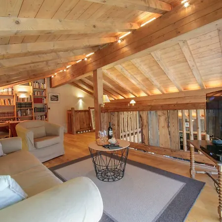 Sainte-foy-l'argentiere Chalet Sleeps 8 Chamonix