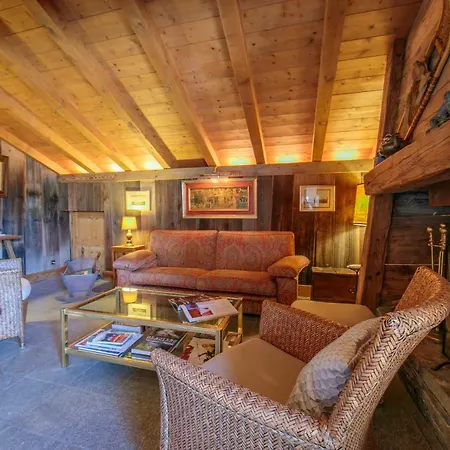 Sainte-foy-l'argentiere Chalet Sleeps 8 Chalet *
