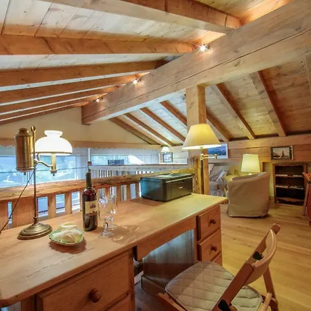 Chalet Sainte-foy-l'argentiere Chalet Sleeps 8