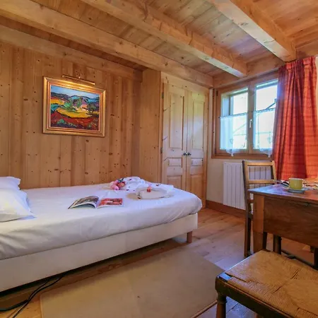 Sainte-foy-l'argentiere Chalet Sleeps 8 Chalet Chamonix